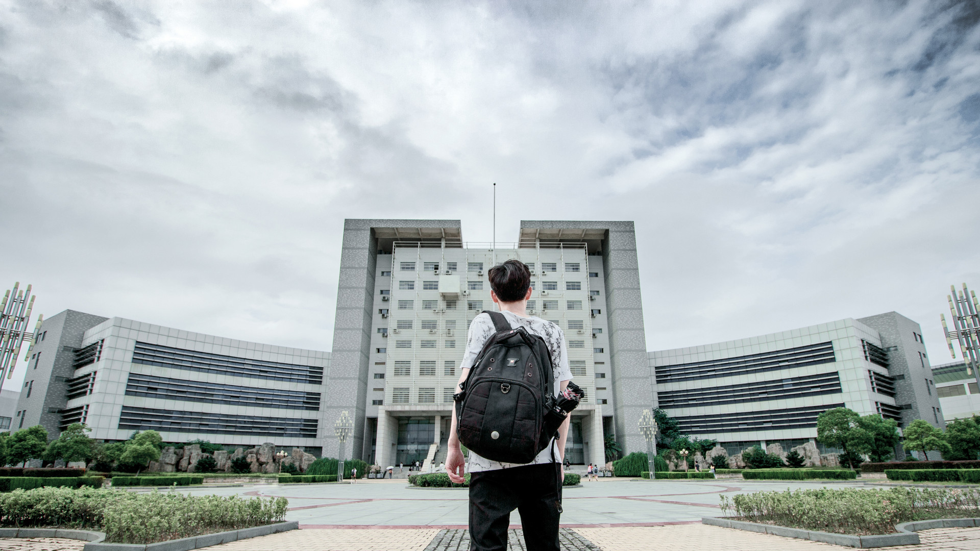 “為什么非要上學？”生活的一頓毒打，比父母的千言萬語還管用！